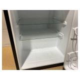Galanz 2.5 Cu ft One Door Fridge Galanz 2.5 Cu ft One Door Fridge
