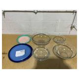 8PCS Pyrex Mixing Bowl Set with Assorted Lids 8PCS Pyrex Mixing Bowl Set with Assorted Lids
