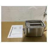 GE Appliances 2-Slice Toaster GE Appliances 2-Slice Toaster