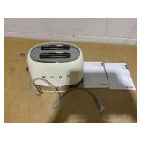 SMEG 2-Slice Toaster SMEG 2-Slice Toaster