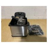 Elite Gourmet EDF-1607 800-Watt Mesh Basket 1.6 Quart / 6.5 Cup Oil Capacity, Electric Immersion Deep Fryer Elite Gourmet EDF-1607 800-Watt Mesh Basket 1.6 Quart / 6.5 Cup Oil Capacity, Electric Immersion Deep Fryer