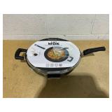 Sedona Kitchen 6.5-Qt. Wok & Lid Sedona Kitchen 6.5-Qt. Wok & Lid