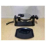 BELLA 13991 Rotating Waffle Maker, Polished Stainless Steel BELLA 13991 Rotating Waffle Maker, Polished Stainless Steel