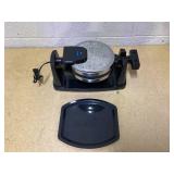 BELLA 13991 Rotating Waffle Maker, Polished Stainless Steel BELLA 13991 Rotating Waffle Maker, Polished Stainless Steel