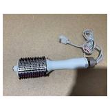 Shark SmoothStyle Heated Comb and Blow Dryer Brush - 900 Watts Shark SmoothStyle Heated Comb and Blow Dryer Brush - 900 Watts