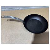 Made In Cookware - Seasoned 10" Blue Carbon Steel Frying Pan - Professional Cookware - Crafted in Sweden Made In Cookware - Seasoned 10" Blue Carbon Steel Frying Pan - Professional Cookware - Crafted in Sweden