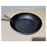 Made In Cookware - Seasoned 10" Blue Carbon Steel Frying Pan - Professional Cookware - Crafted in Sweden Made In Cookware - Seasoned 10" Blue Carbon Steel Frying Pan - Professional Cookware - Crafted in Sweden