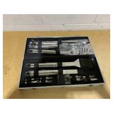 Cuisinart Deluxe Stainless-Steel Grill Set 14-Piece Cuisinart Deluxe Stainless-Steel Grill Set 14-Piece