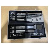 Cuisinart Deluxe Stainless-Steel Grill Set 14-Piece Cuisinart Deluxe Stainless-Steel Grill Set 14-Piece