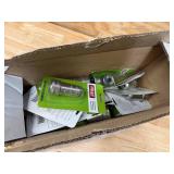 URIAH Lot of 19 - Battery Clean-up wire action tool. URIAH Lot of 19 - Battery Clean-up wire action tool.
