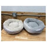 Lot of 2 Cat beds Lot of 2 Cat beds