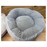 Lot of 2 Cat beds Lot of 2 Cat beds