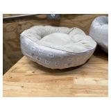 Lot of 2 Cat beds Lot of 2 Cat beds