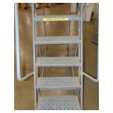 Tri Arc 12 Step Rolling Ladder Height (Inch): 156