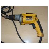 DEWALT 6.3 Amp Corded Variable Speed Reversible Drywall Screw Gun
