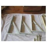Mixed Lot of Shelf Brackets