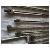 Mixed Lot of Breaker Bars, Ratchets, Ratchet Extensions, and Speed Wrenches