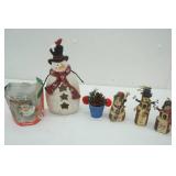 Christmas Decor-Snowman & Tasmanian Devil