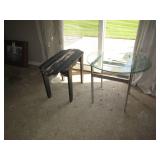 Round metal frame glass top end tab...