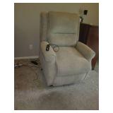 Nice and neutral Tone upholstered l...