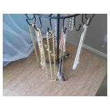 Lovely lot of ladies fashion neckla...