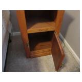 Surewood Oak nightstand with open d...