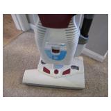 Lindhaus Healthcare Pro upright vac...