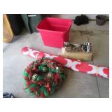 Uncovered tote with outdoor area ru...