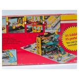 Complete Vintage Majorette Magic City Service Playset