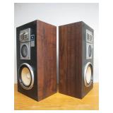 Great Looking Working Set of Vintage SANSUI Model S-517 Speakers