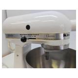 Working KITCHENAID Classic Mixer w/Accessories