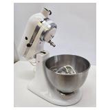 Working KITCHENAID Classic Mixer w/Accessories