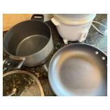 Calphalon Skillet, Large Cooking Pot, Toastmaker Rice Cooker & Glass Cutting Board Calphalon Skillet, Large Cooking Pot, Toastmaker Rice Cooker & Glass Cutting Board