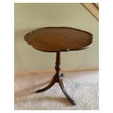 Pie Crust Vintage Occassional Table Pie Crust Vintage Occassional Table