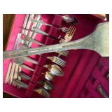 Oneida Tuder Plate Silverware Set In Storage Box Oneida Tuder Plate Silverware Set In Storage Box