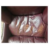 Luxurious Barcalounger Leather Recliner Luxurious Barcalounger Leather Recliner