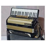 Vintage Hohner 300 MS Accordion Vintage Hohner 300 MS Accordion