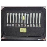 1944 Easterling Rosemarry Patter Sterling Silver Flatware Set (2062 Grams/72.43 oz.) 16 Weight Handle Knifes 1944 Easterling Rosemarry Patter Sterling Silver Flatware Set (2062 Grams/72.43 oz.) 16 Weight Handle Knifes