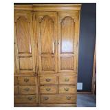 Stunning Thomasville Blonde Oak Cabinet Pair Stunning Thomasville Blonde Oak Cabinet Pair