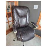 Serta Luxury Plush Rolling Office Chair Serta Luxury Plush Rolling Office Chair