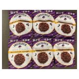 Undercover Chocolate Quinoa Crisps Milk Chocolate + Currants Pack of 6 Undercover Chocolate Quinoa Crisps Milk Chocolate + Currants Pack of 6
