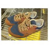 Mens size 7 LEM shoes