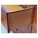 Lane Mid-Century Modern Dresser with Removable Hutch