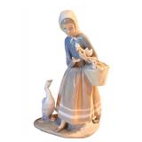Lladro Porcelain Figurine Girl with Ducks
