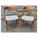 Pair of Mid Century Vamo Sønderborg Danish Modern Teak Dining Chairs / Johannes Andersen for Vamo Sønderborg Teak Dining Chairs