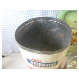 (EW6) Assorted Vintage Containers, ... (EW6) Assorted Vintage Containers, ...