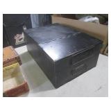 (EW6) Assorted Vintage Containers, ... (EW6) Assorted Vintage Containers, ...