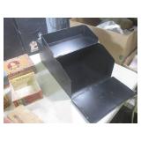 (EW6) Assorted Vintage Containers, ... (EW6) Assorted Vintage Containers, ...