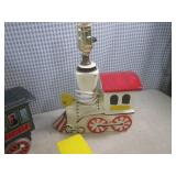 (A-1) Assorted Vintage Train Items ... (A-1) Assorted Vintage Train Items ...