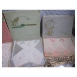 (EW3) Assortment of Mid-Century Lad... (EW3) Assortment of Mid-Century Lad...